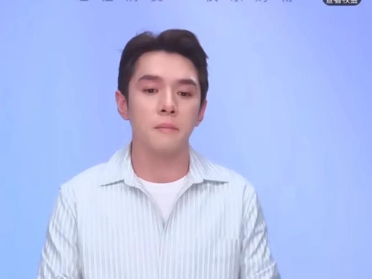 李佳琦直播间落泪道歉，我不该对他人不尊重！

因为前两天我在直播间里回应了一位女