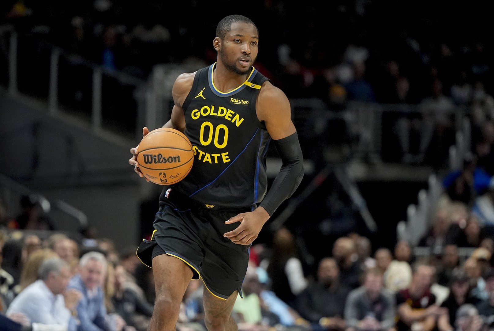 ➡我觉得你有实力，但是太爱演了，不给首发就各种演，在这么缺天赋，缺锋线的球队你都