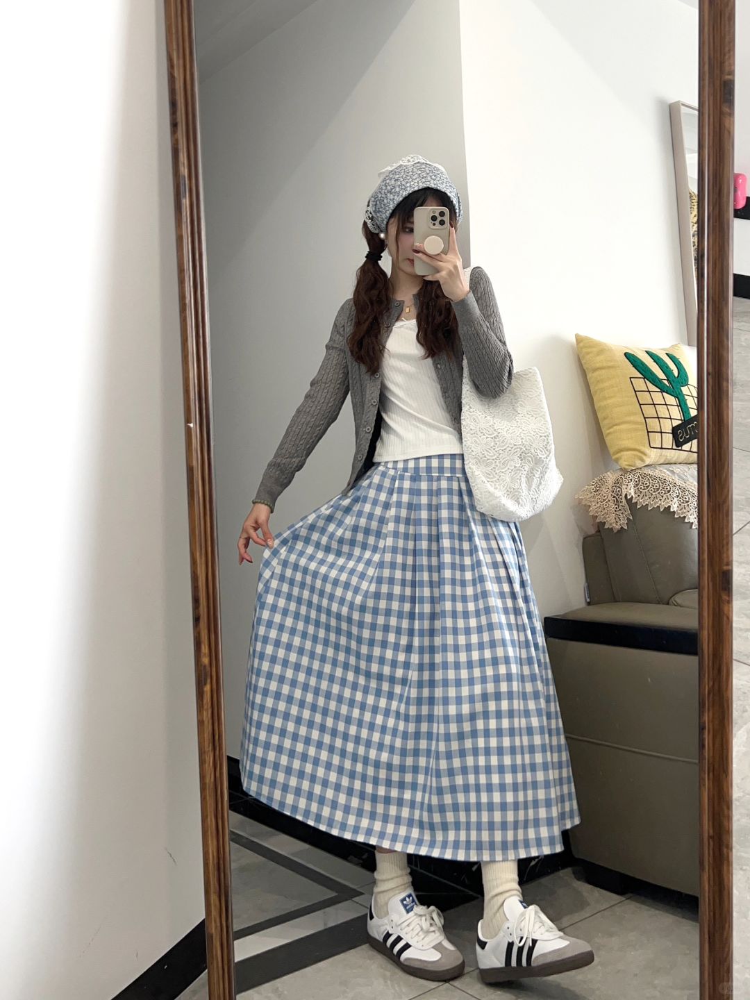 ootd·韩里韩气春日复古~灰开衫➕蓝色格子裙