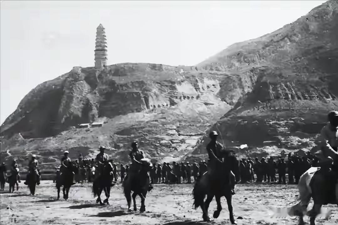 西野四纵警八团英雄六连    定边失利激战盐池

一九四七年三月十三日，蒋介石命