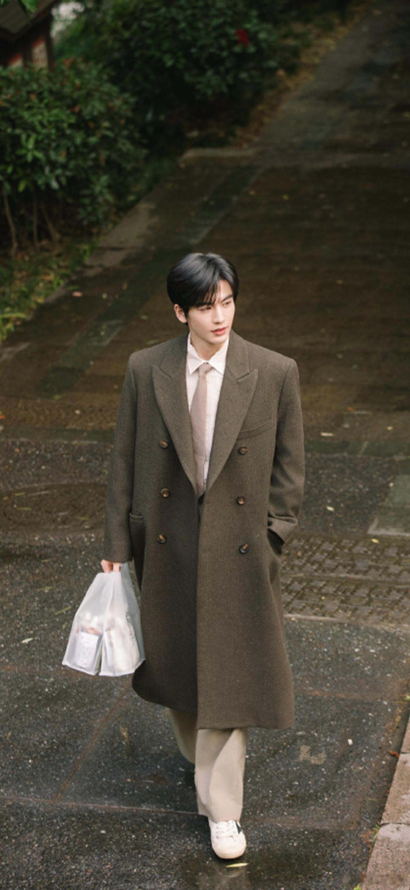 张凌赫 恭赫新春 张凌赫壁纸分享侧脸杀张凌赫｜ 