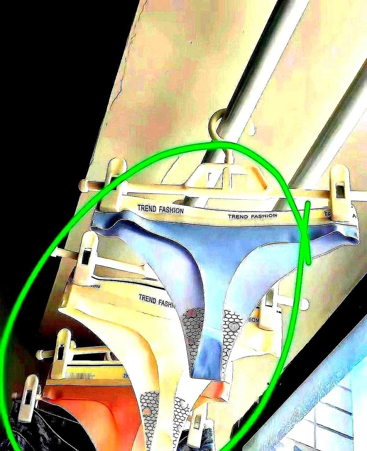 一个让人有点意外的数据：中国的健身房，数量上第一次超过了夜店。

根据最新报告，