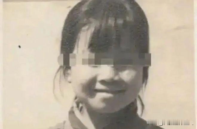 1990年，陕西一个13岁的小姑娘，用农药害死了亲生父母与9岁的弟弟，事后仍旧不