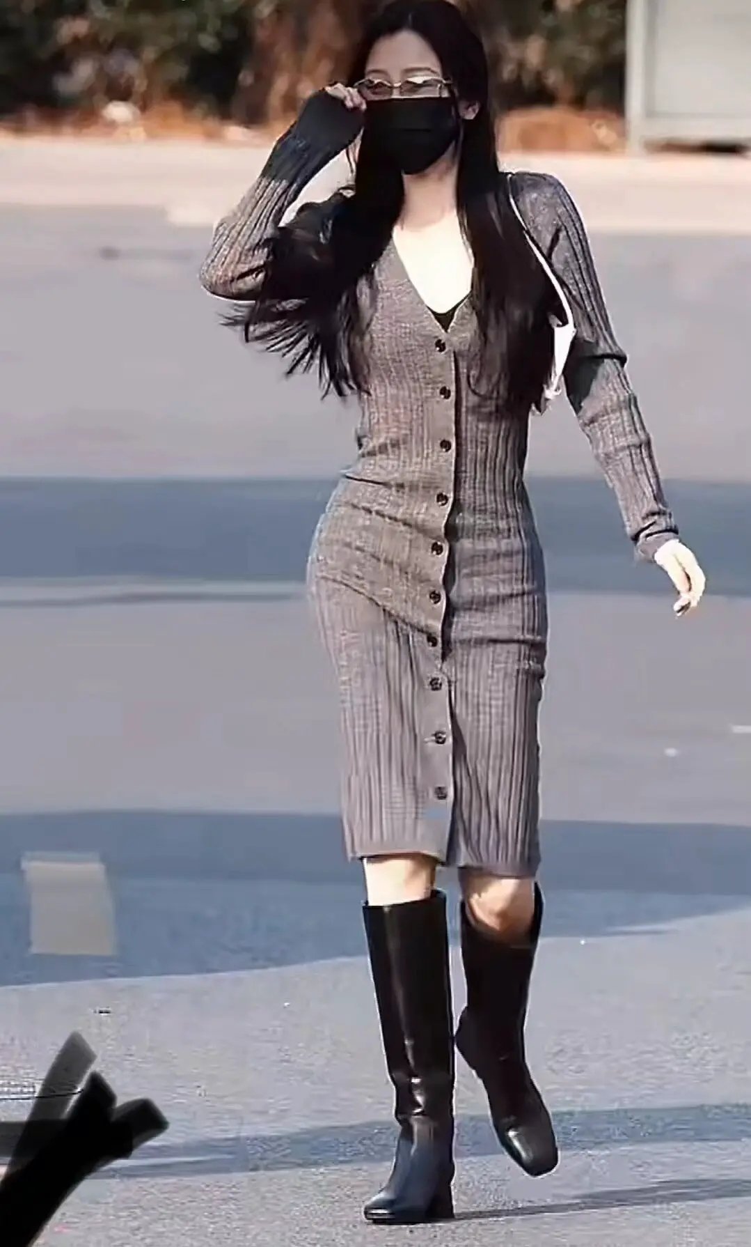 大家觉得虞书欣的身材比例怎么样？ 