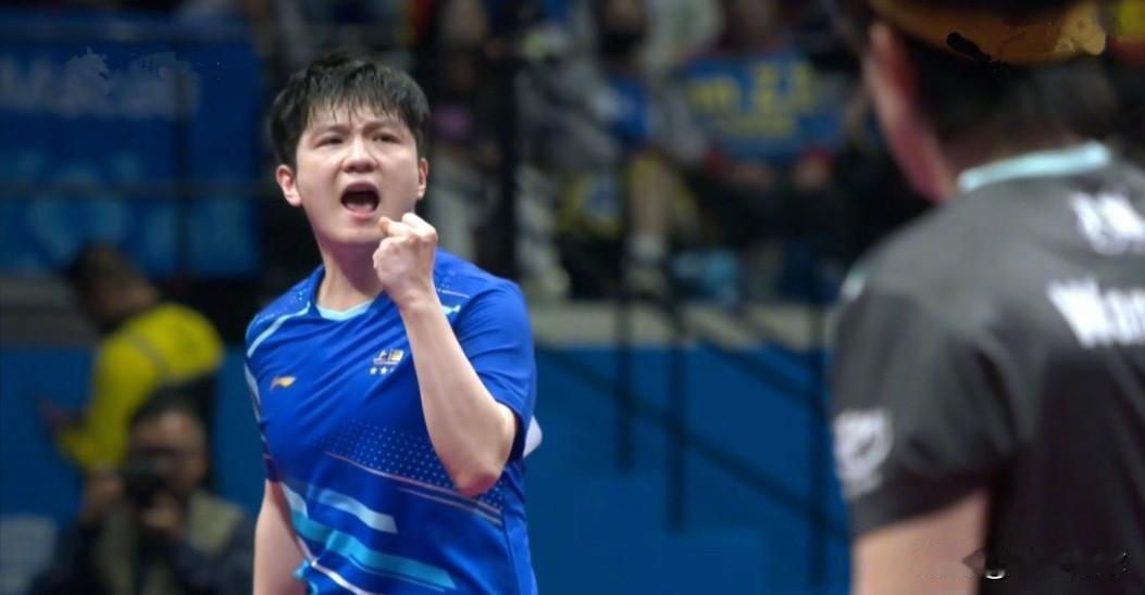 看过奥运打张本的心都能撑住，打王楚钦这就是小场面了。那场球带给东子的心理价值是无