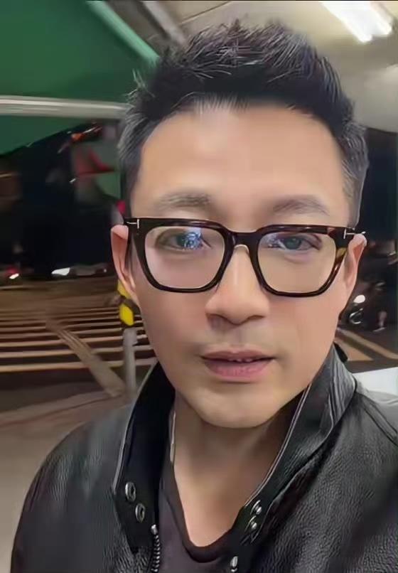 汪小菲携妻子同游夜市！马筱梅产后15天外出享用夜宵，剖腹产决定引发讨论