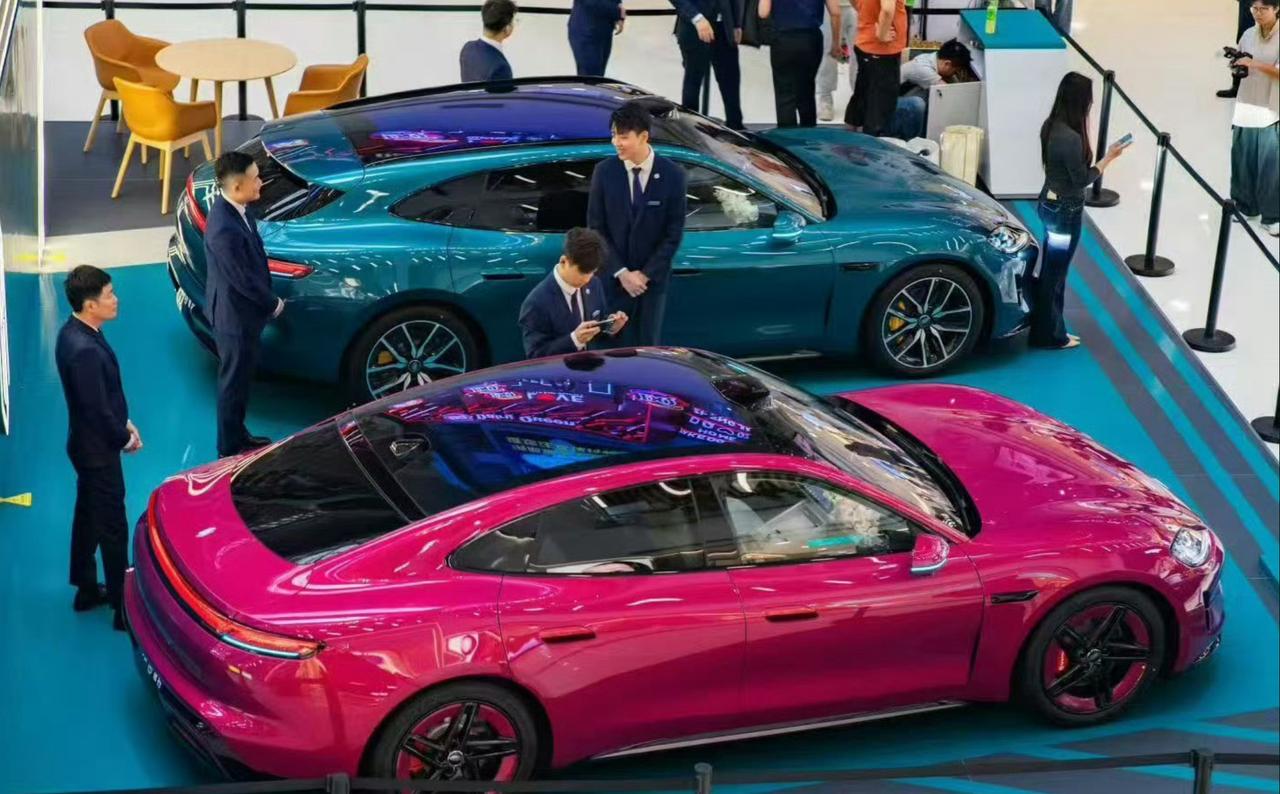 尚界，Z7 + Z7T，双车快闪 全国各地“硬广+实车”饱和式轰炸-关乎产品-更