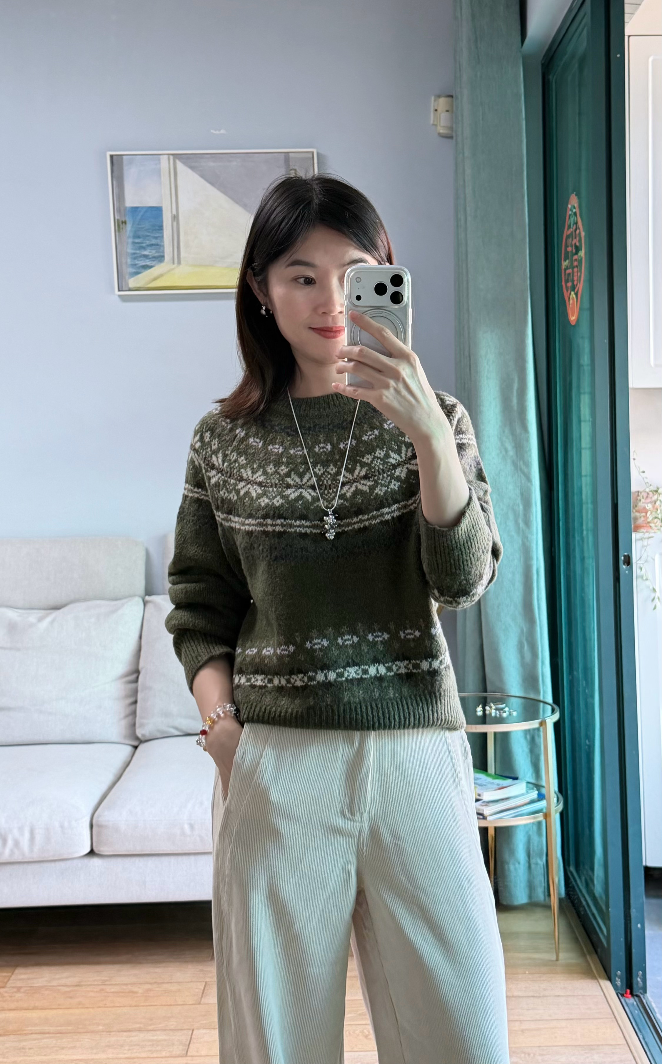 新品预告 | 选了一件墨绿色费尔岛毛衣，全羊毛的，图案和版型都是比较经典耐看型，