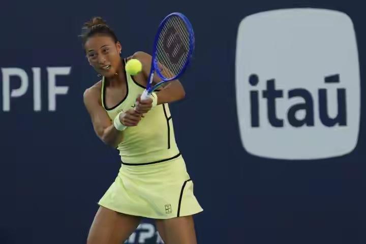 郑钦文输萨巴：3大问题“3年前就存在”！

1：接发太差，特别是反手接发。
2：