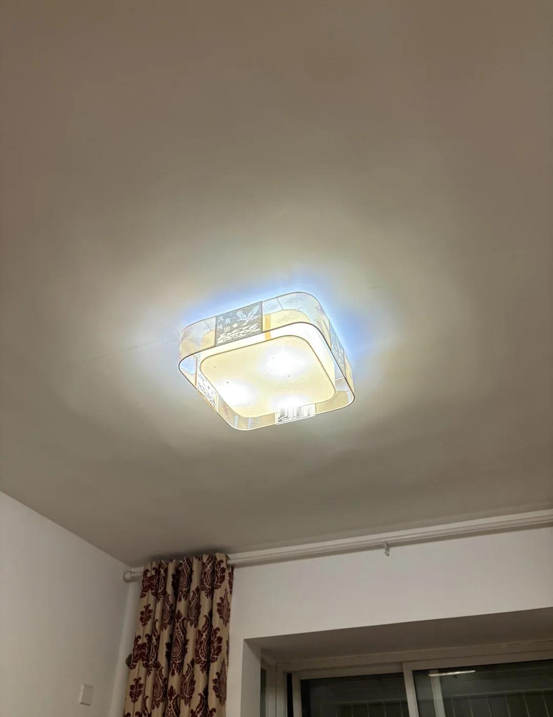 他们只退我两万五  说以前读书花的钱都要给我算出来   两万五给我了  我决定让