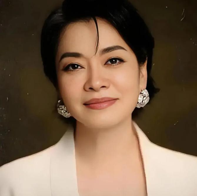 毛阿敏出名挣到大钱后，干的第一件大事，就是掏钱在上海给两个亲哥哥一人买了一套房。