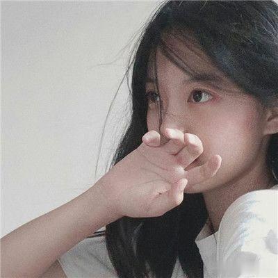 这个世界，真心人总比负心人多，假意也总比真情要少。博尔赫斯的《生命之树》里有一句