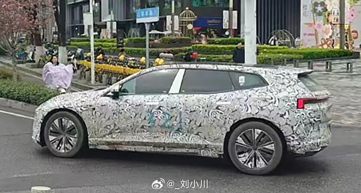 极星Polestar 4旅行版谍照&渲染图 极星Polestar 4旅行版谍照曝