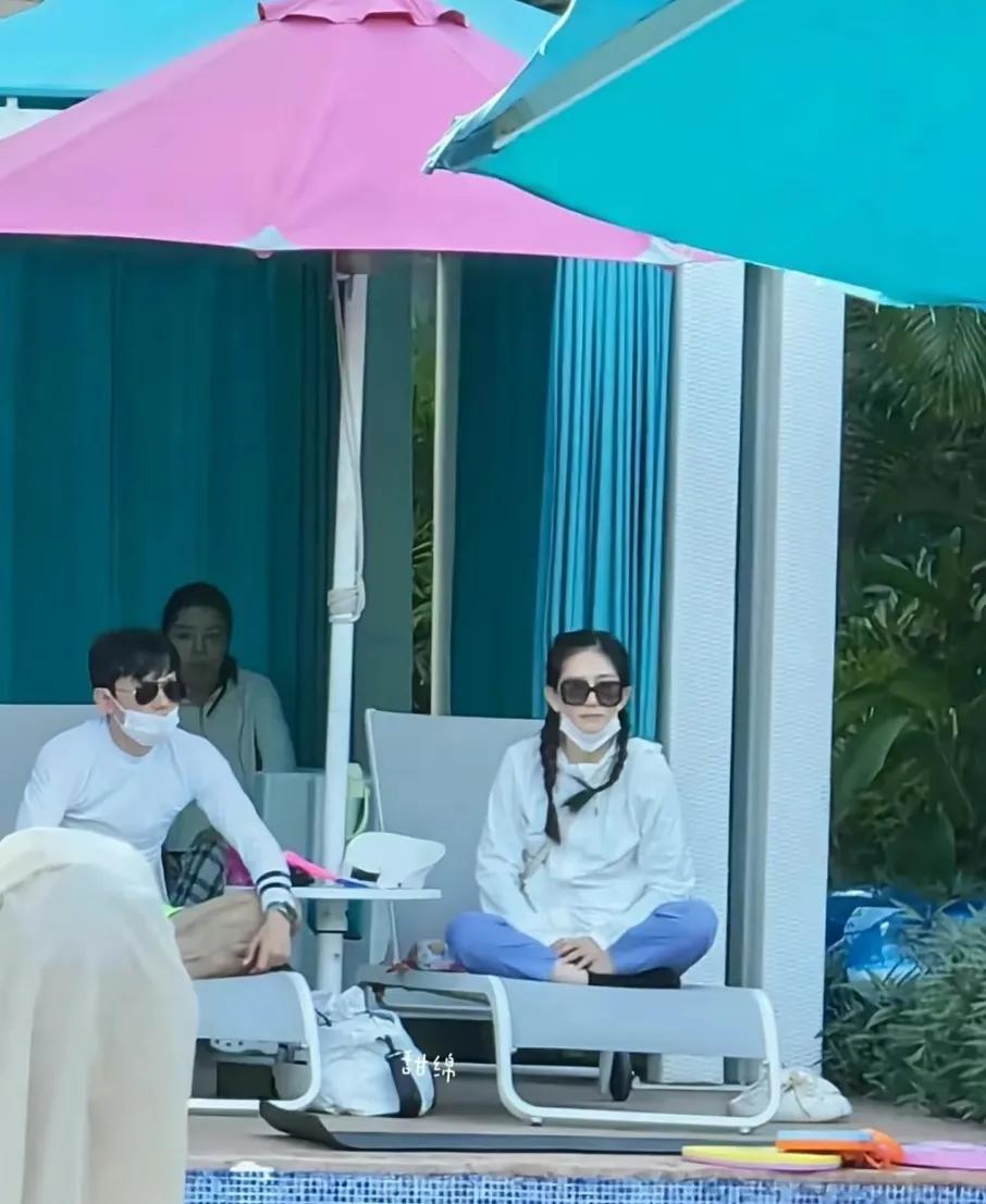 张杰谢娜夫妇在海南度假被偶遇
有钱人就是好啊！可以任性的去旅行
冬天去海南玩，是