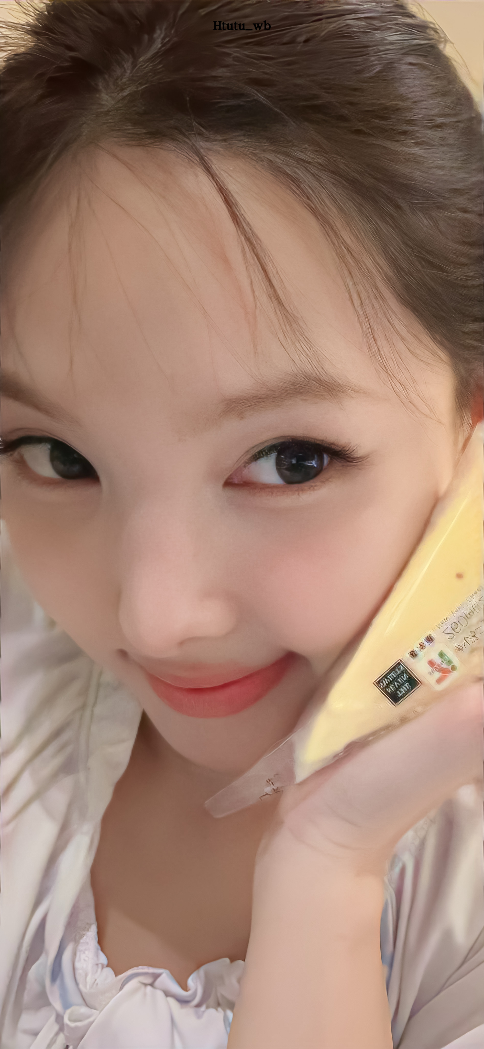 林娜琏𝑵𝒂𝒚𝒆𝒐𝒏壁纸更新啦～🐰🍀 