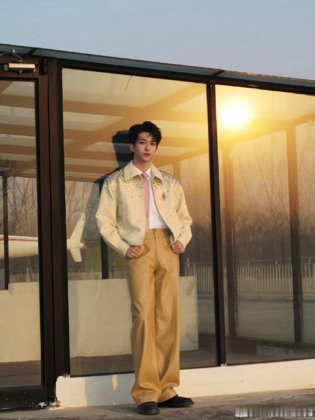 王安宇黄子弘凡范丞丞胡先煦活力满满 四兄弟同台真的太养眼了！尤其是黄子弘凡的《快