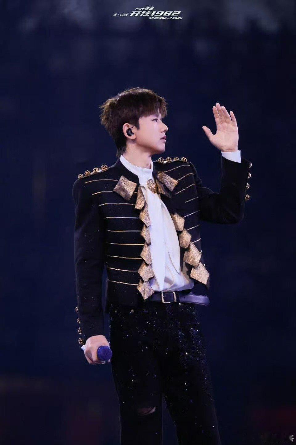 张杰最好的收尾十六场征程圆满落幕，张杰在鸟巢书写传奇，与歌迷的双向奔赴就是最好的