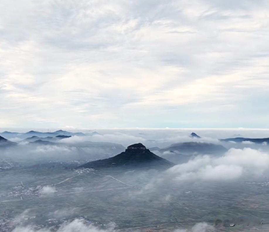这个地震带很值得关注，愿我大临沂永世安好！生活在地震带上，心会在有时候泛起涟漪。