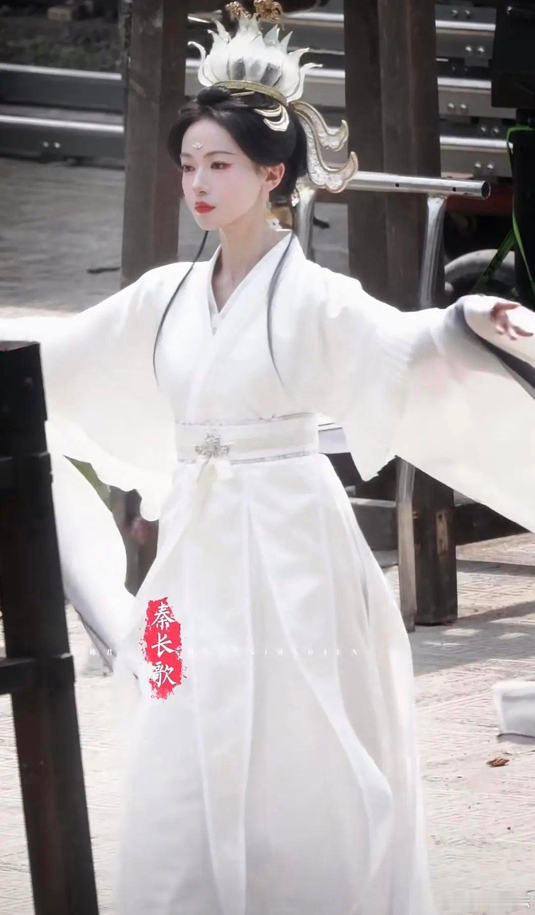 吴谨言真是当之无愧的女频之母！ 