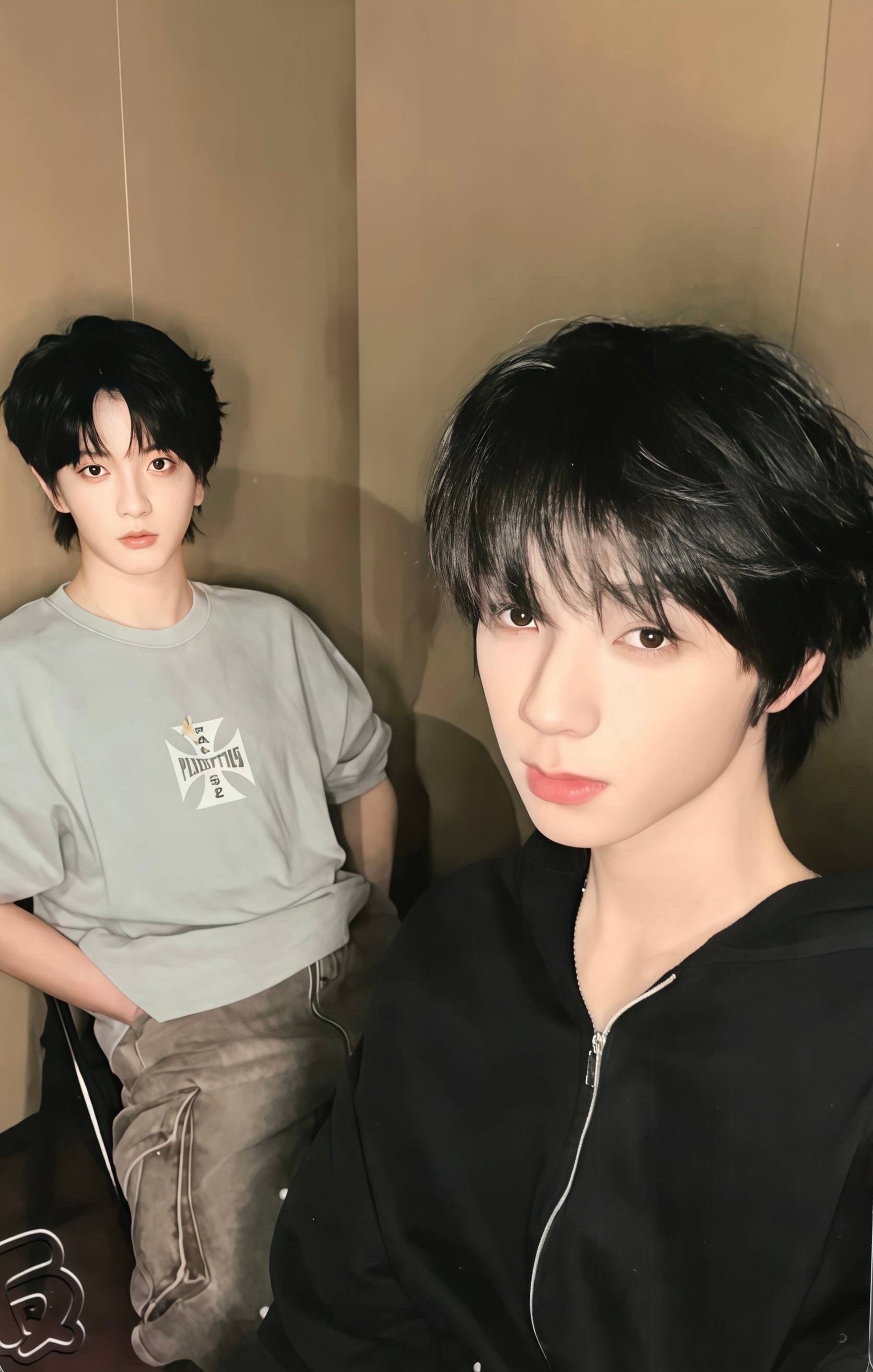 橹穆双人手写卡背 千呼万唤的橹穆隐藏卡终于开出来了！！这个卡背的文字太好品了好吗