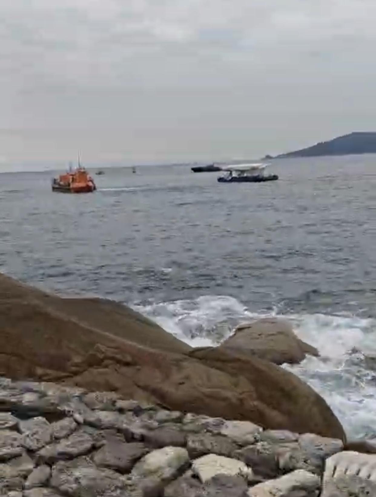 上联：半山半川半江水，求下联：对，一舟一帆一岸风。