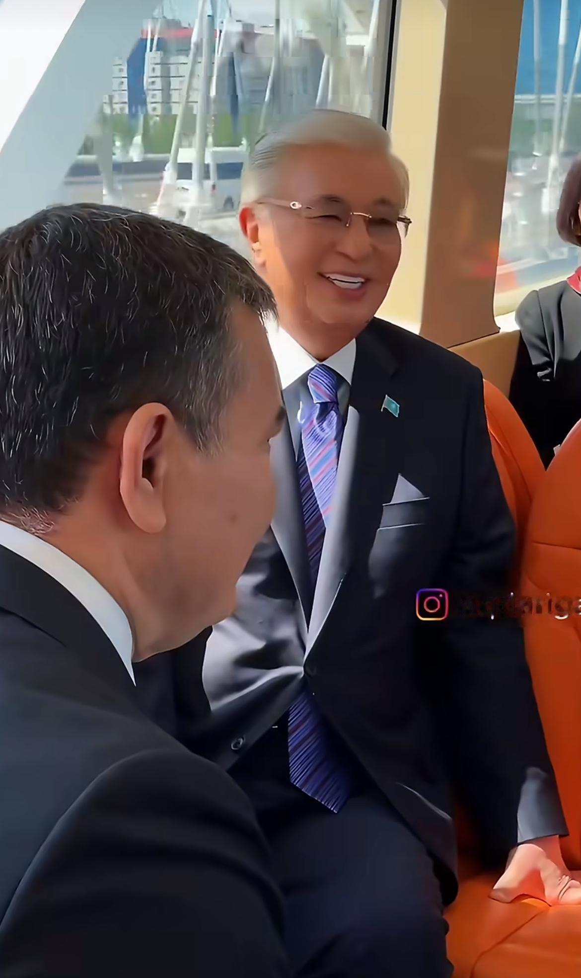 托卡耶夫用中文感谢中方工作人员！

5月16日，中企承建的哈萨克斯坦首都轻轨建成