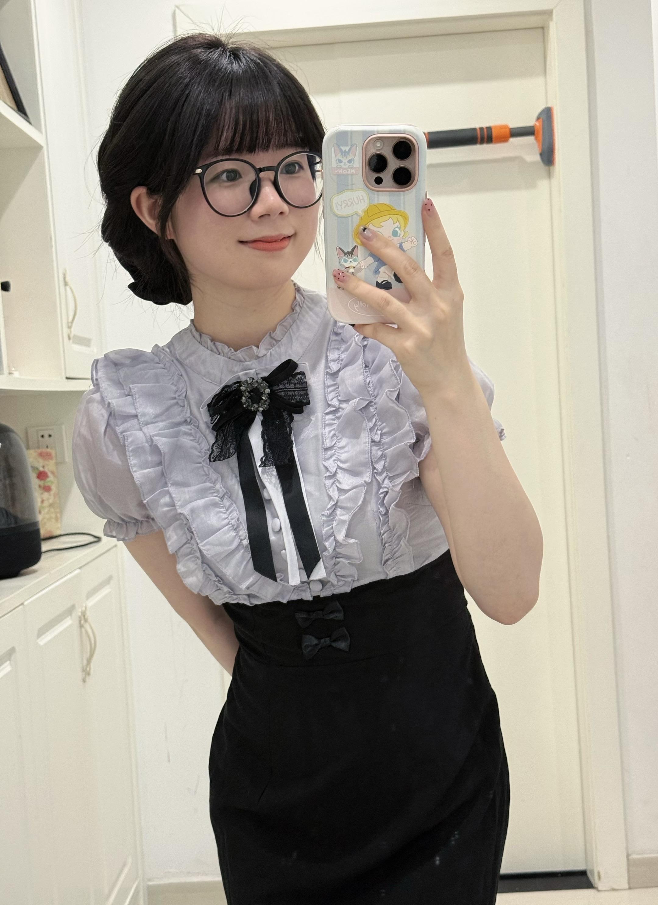 试一下清楚系穿搭⋆˚₍₋︨︡ₒ₋︧︠₎˚。