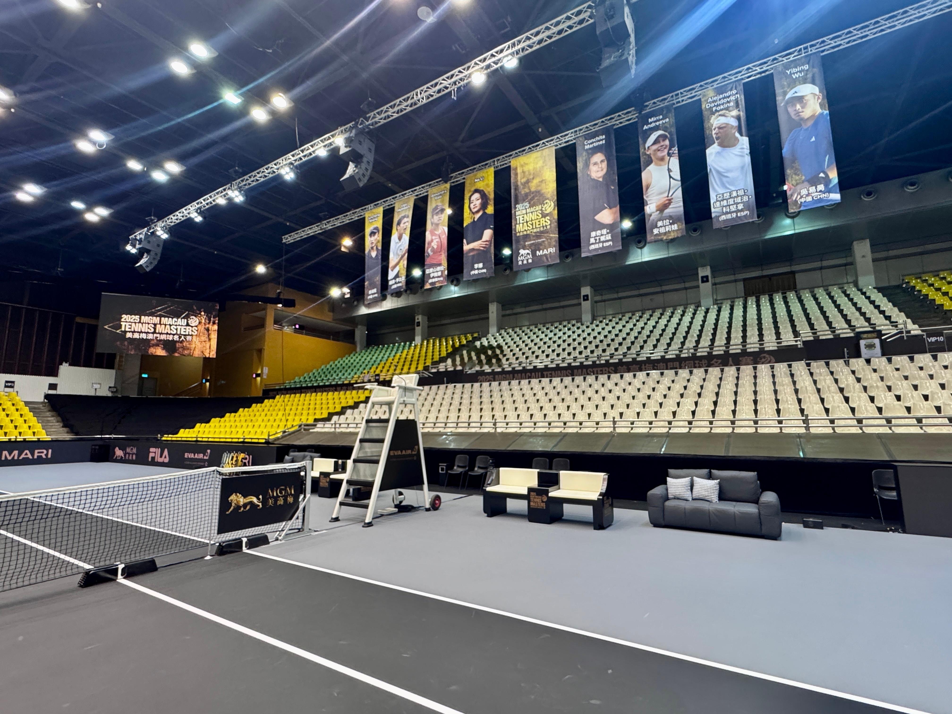 在安全驾驶的情况下，走深珠通道飞奔到澳门，后天就开始啦！李娜吴易昺商竣程 澳门·