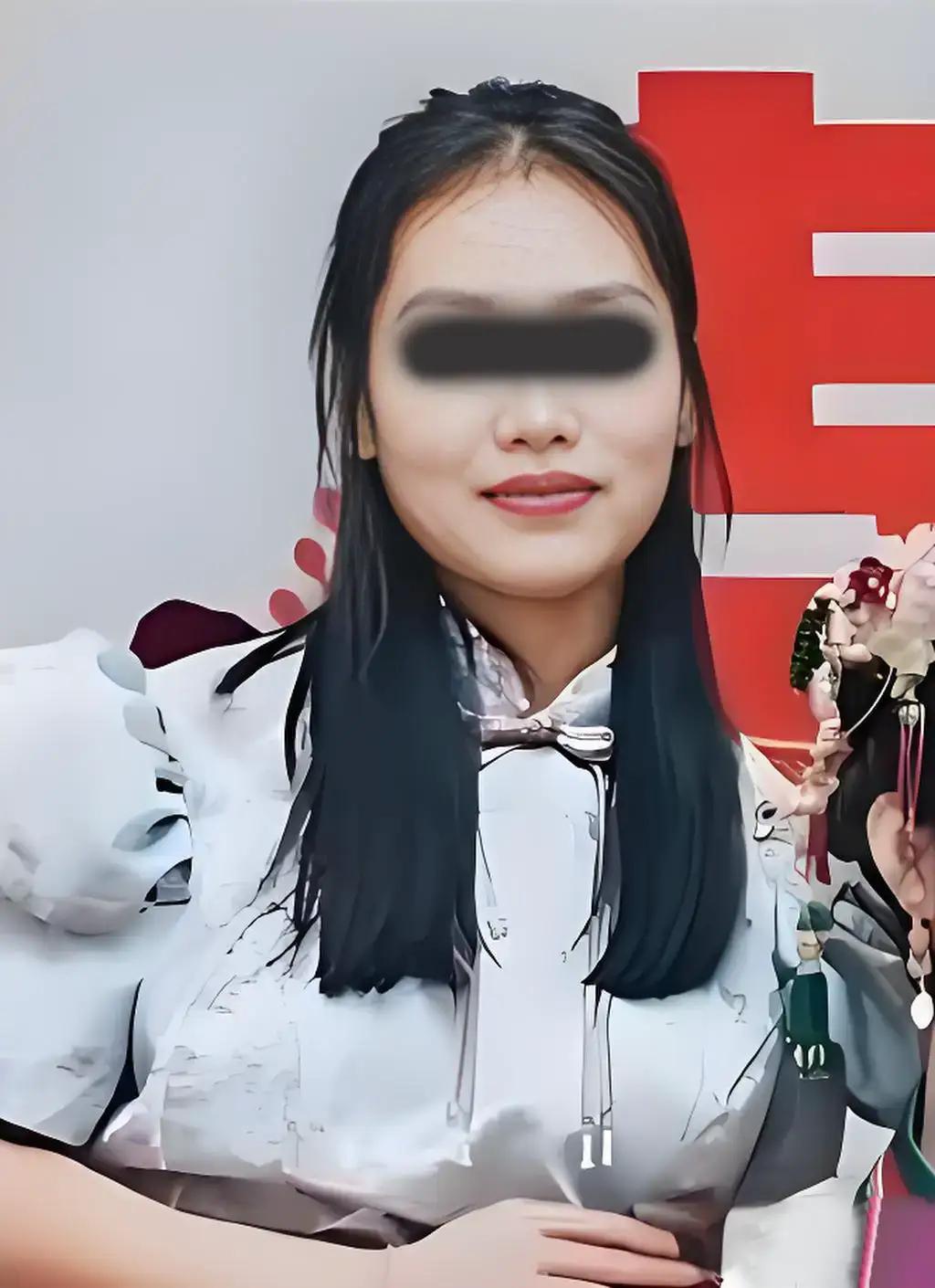 第三者照片曝光，这长相五大三粗，没有刘铭瑶漂亮。

她的名字叫白丽颖，也是孟村县