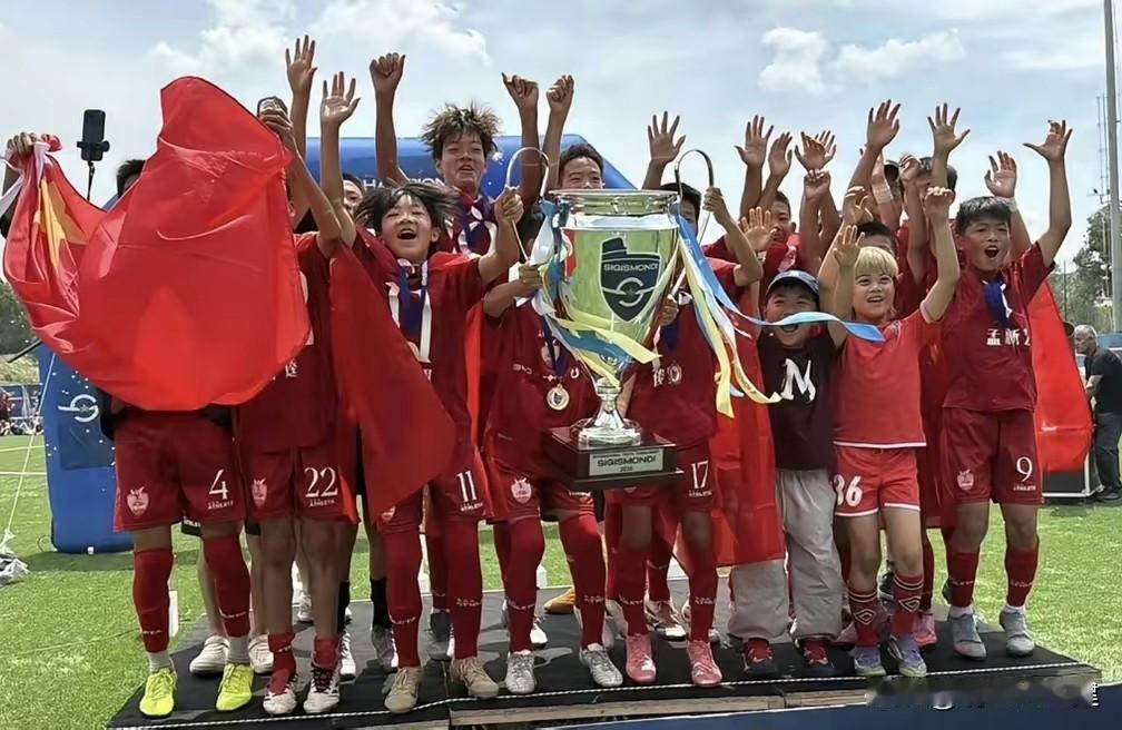 中国足球赢了！21-2！7战全胜！平均每场净胜对手近3球！

刚刚过去这个周末，