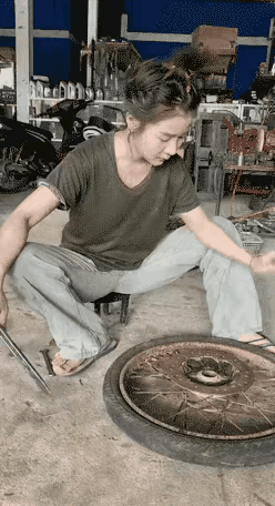 没人看见？
额的手都一哆嗦，咋就这么不小心，是啊！只要干过类似的活，都会经历过，