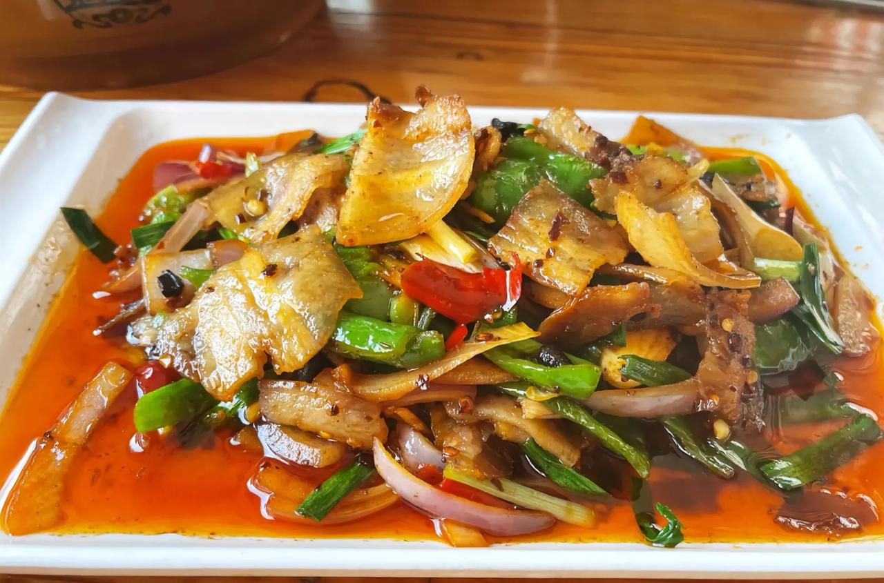 #晒晒家乡的特色美食#  家乡的特食是每个地方都有的一道美食，代表着当地的独特文