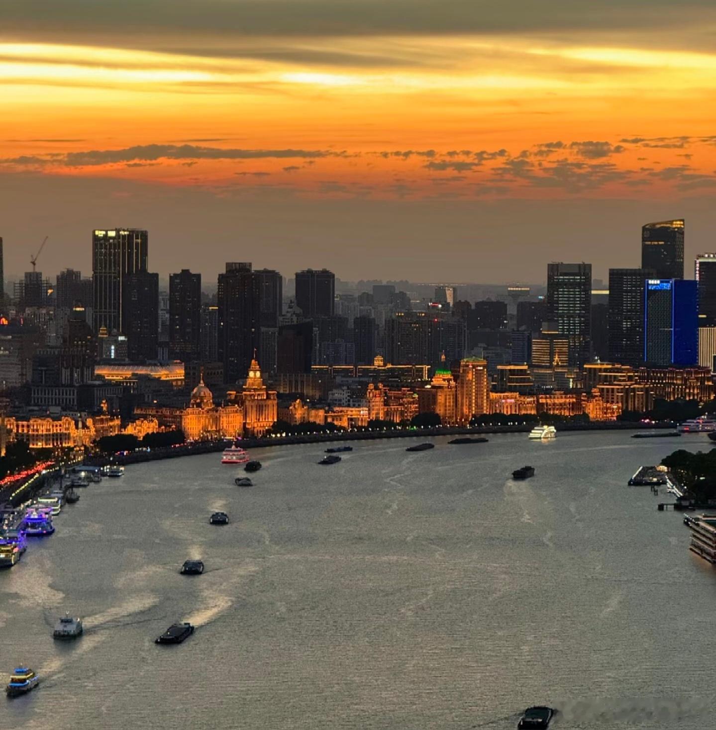 业力的真相是频率共振原则。业力是自然法则，不是因果善恶的账本，而是频率场的共振。