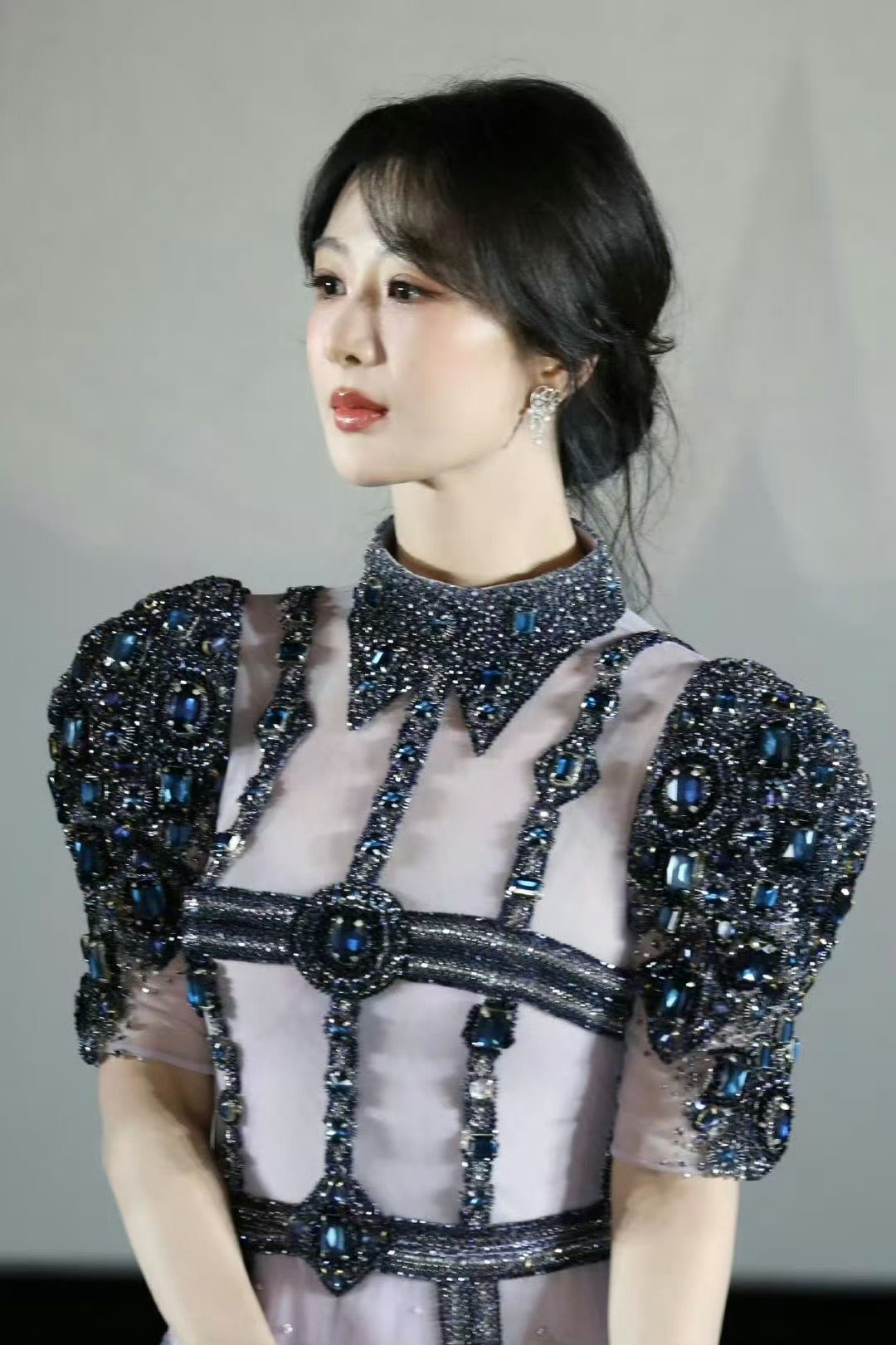 杨紫小猫挥手怼脸神图杨紫怼脸神图 好美 ​​​