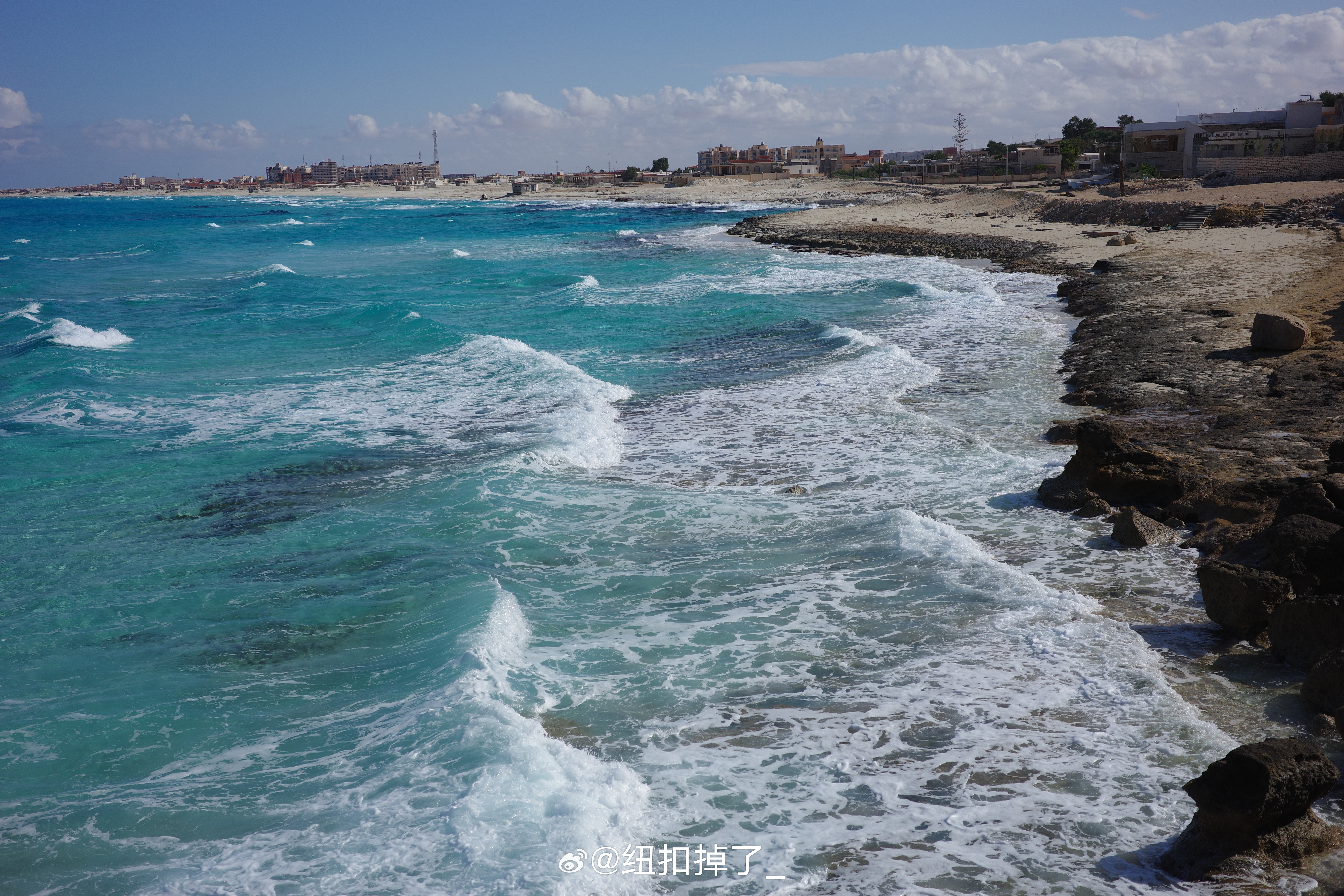 马特鲁这里的海真的很美，是我目前见过最漂亮的海。遇到的向导很一般，给我拍了很多丑