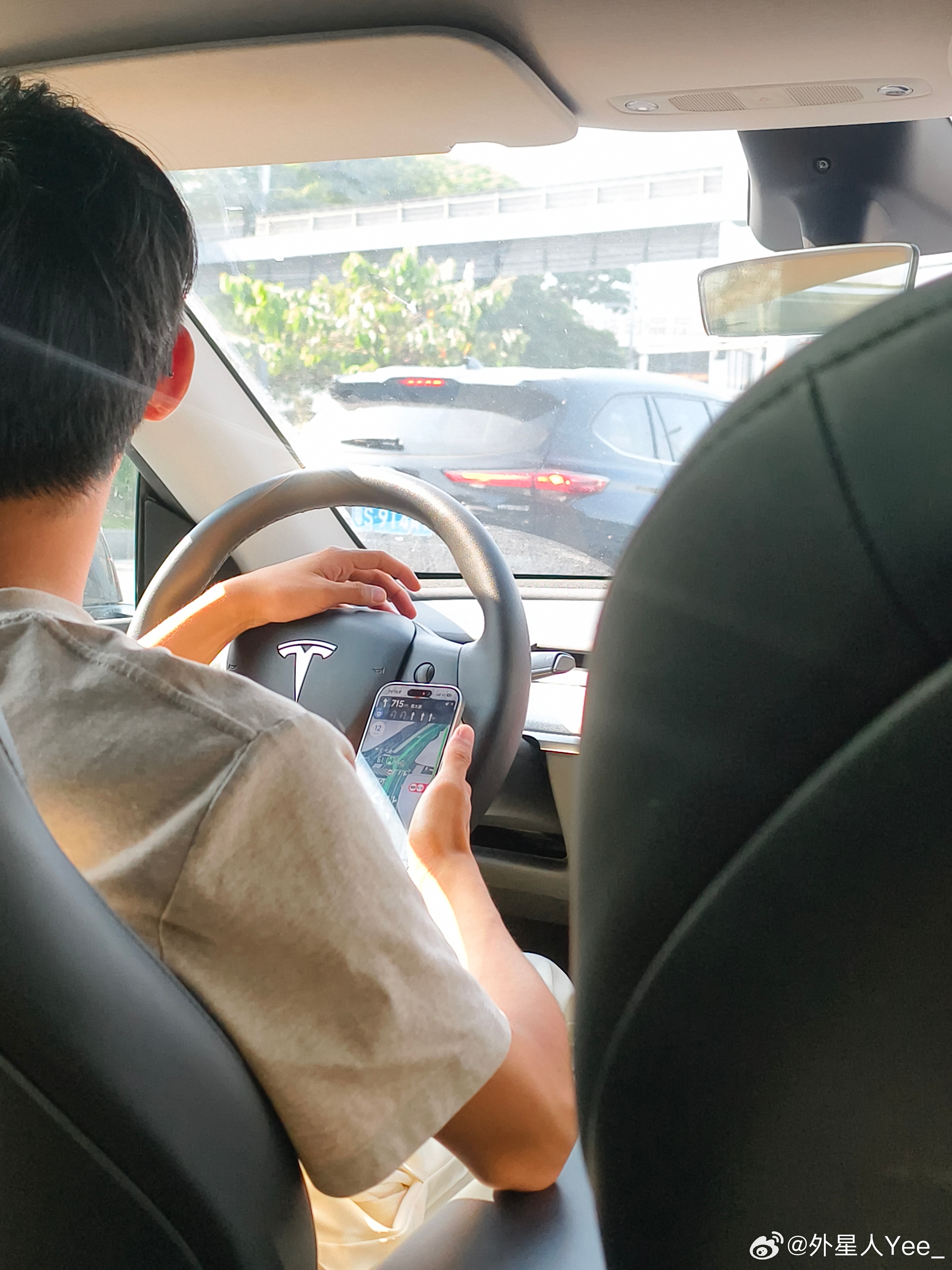 最怕打车打到特斯拉[泪奔] ​​​