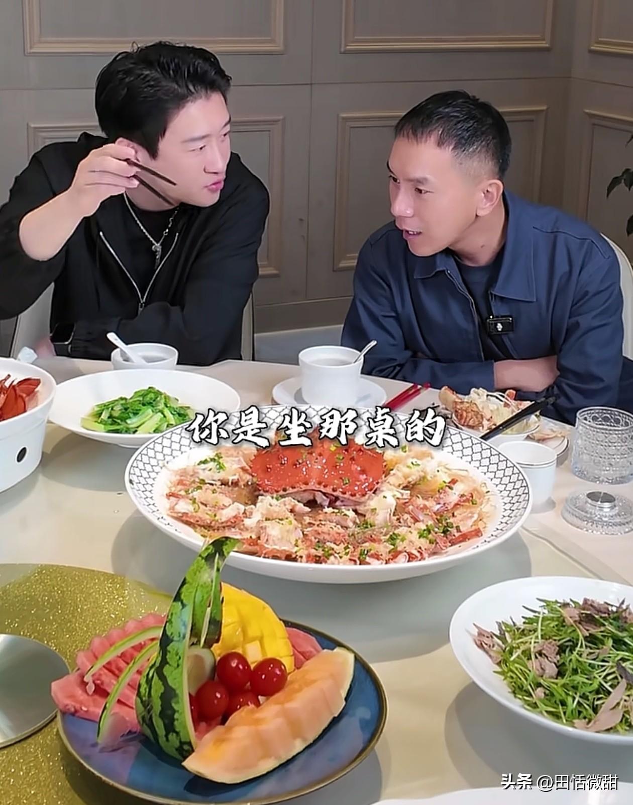 曹云金的情绪稳定，充满了不屑。

陈印泉的废话文化，在曹云金这里是一点面子都没有