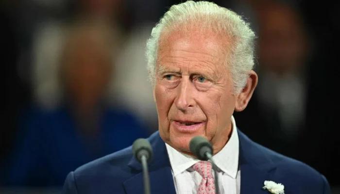 查尔斯国王这次亏大了！陪卡米拉去苏格兰，错过英国54年来最壮观日食，下次想看要等
