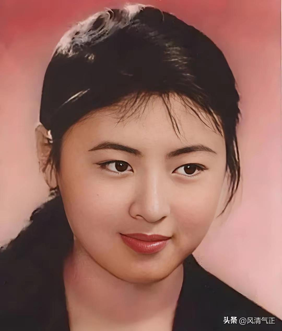 王铎：阿诗玛杨丽坤的这张像，非常清纯。