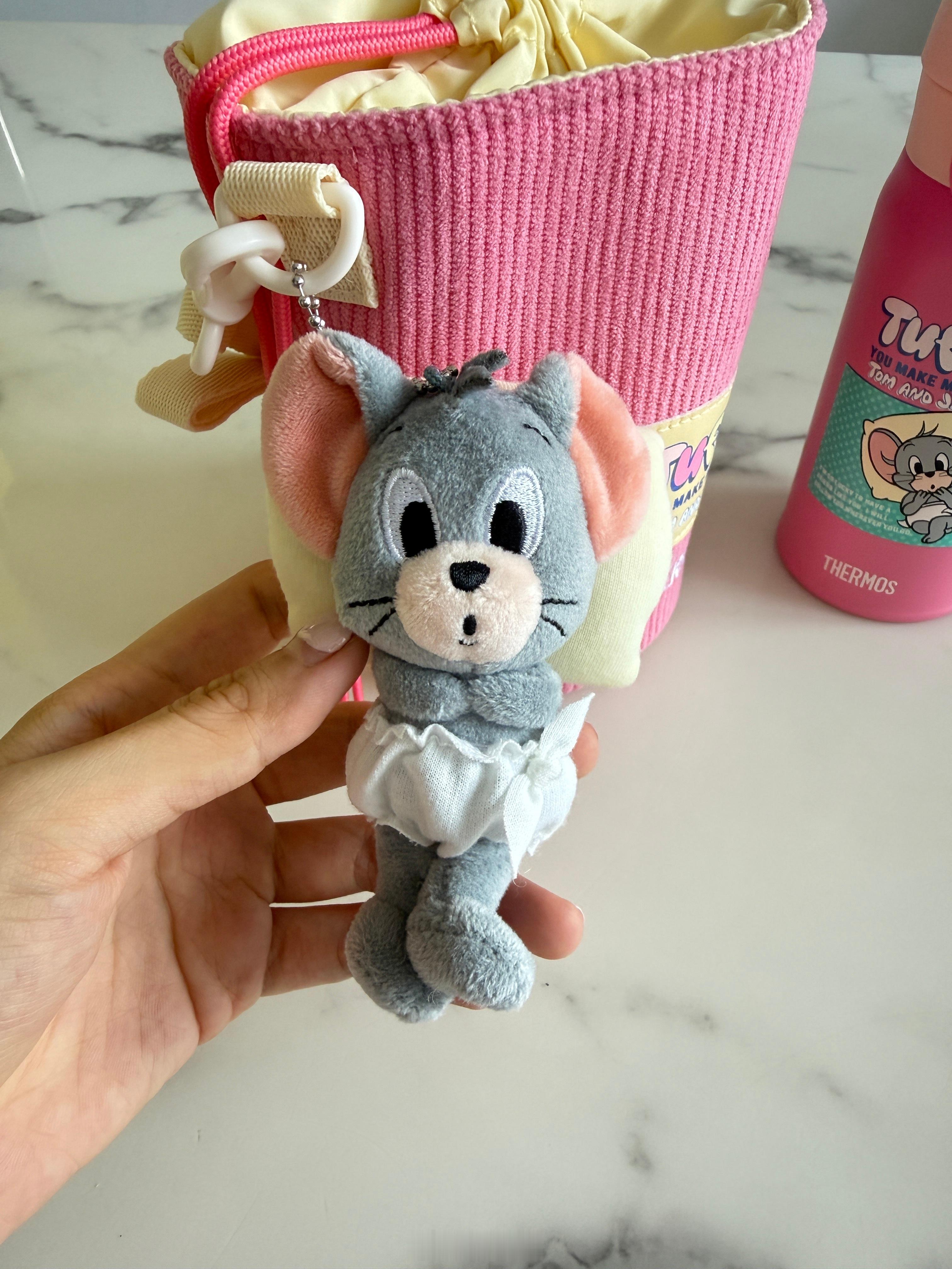 喷了家人们你们知道猫和老鼠里头有个叫tuffy的小老鼠吗？ 就是照片里这只穿纸尿