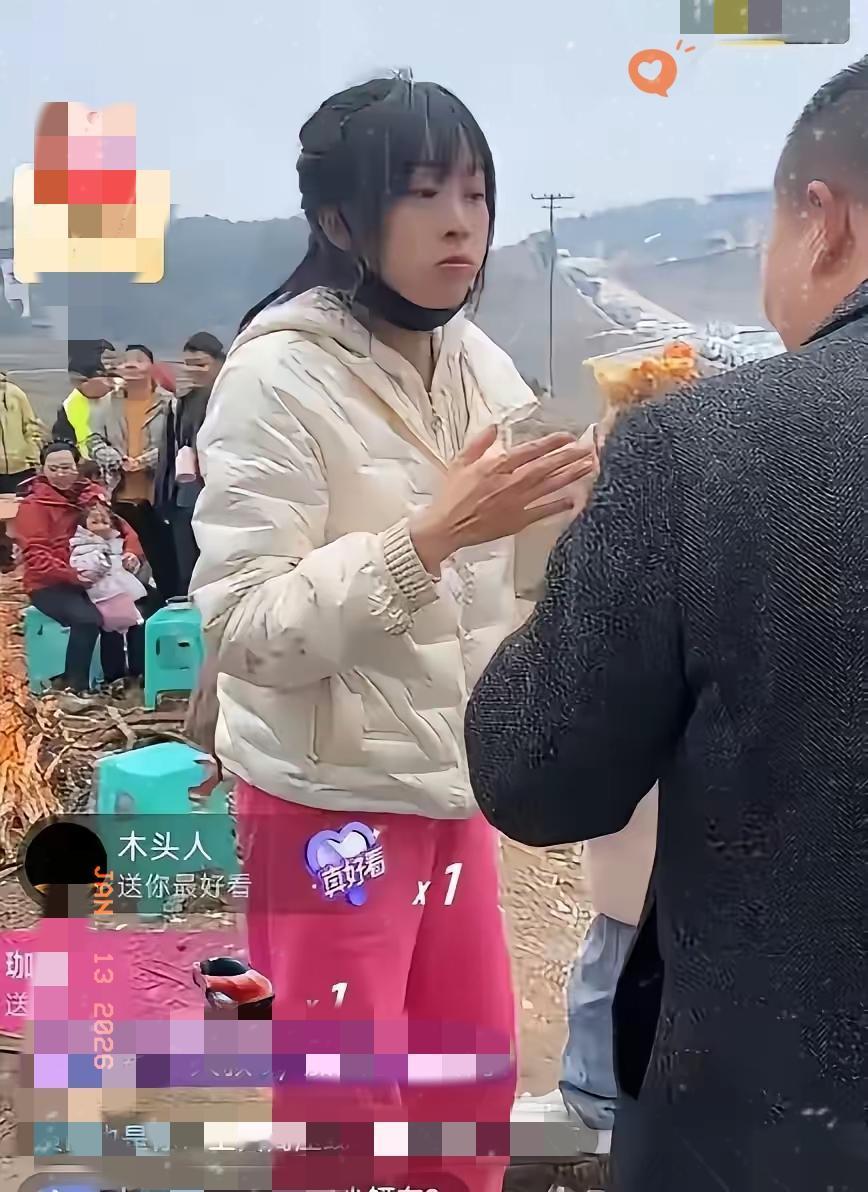 谁能想到一场重庆乡村杀猪宴，能让上千人跨省奔赴、全网刷屏？这股突如其来的热度，从