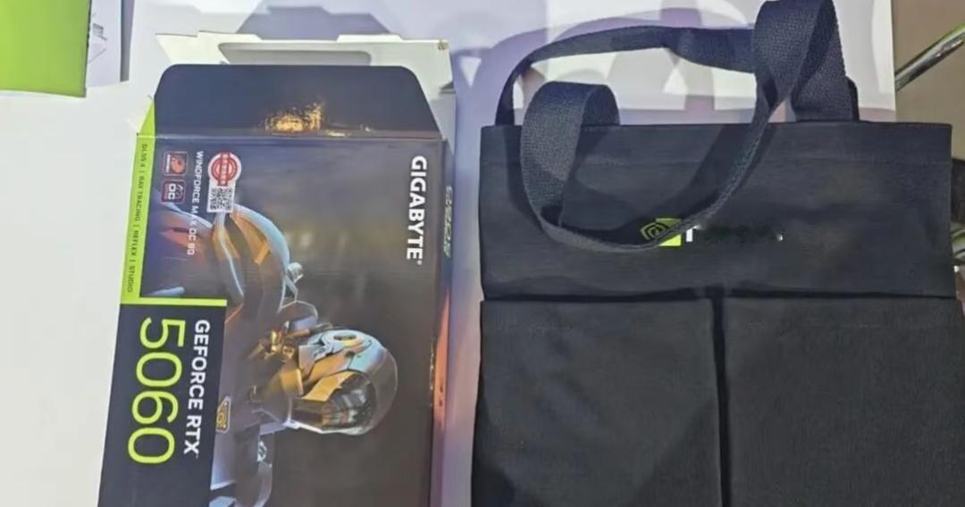 出差抽中3000元大奖公司让上交
近日，一名上海的实习生小金在社交媒体上发文称，