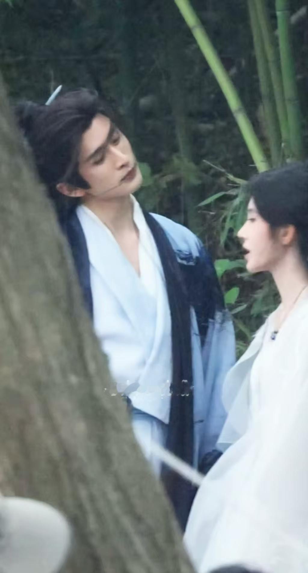 鞠婧祎张云龙表面笑嘻嘻背地抡大锤，期待鞠婧祎阿黛，已经迫不及待了啊啊啊[期待] 