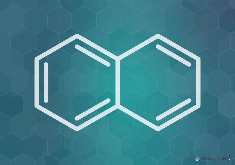 烧烤吃多了真的会有致癌风险。在烧烤过程中，高温会让食物成分改变，产生多环芳烃、丙