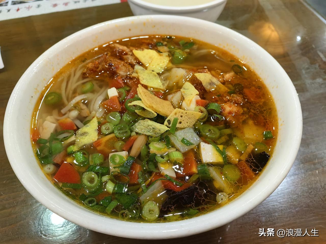 古城西安永丰岐山臊子面30年了味道依然如旧，十几年前在西安吃过最后一次，再也没有