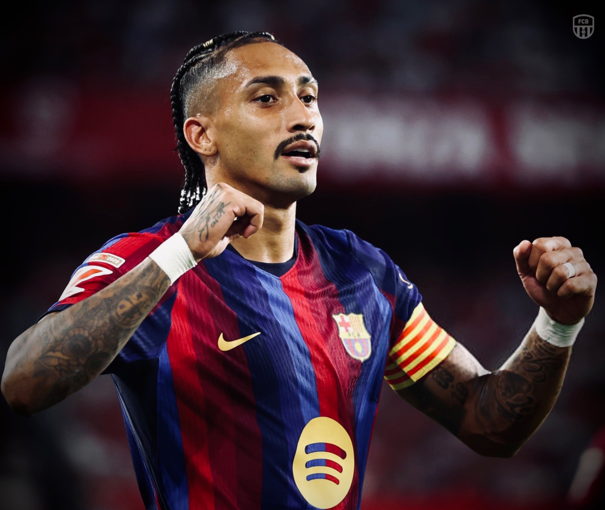 拉菲尼亚完美帽子戏法！⚽️左脚 ✅右脚 ✅头球 ✅ ​​​