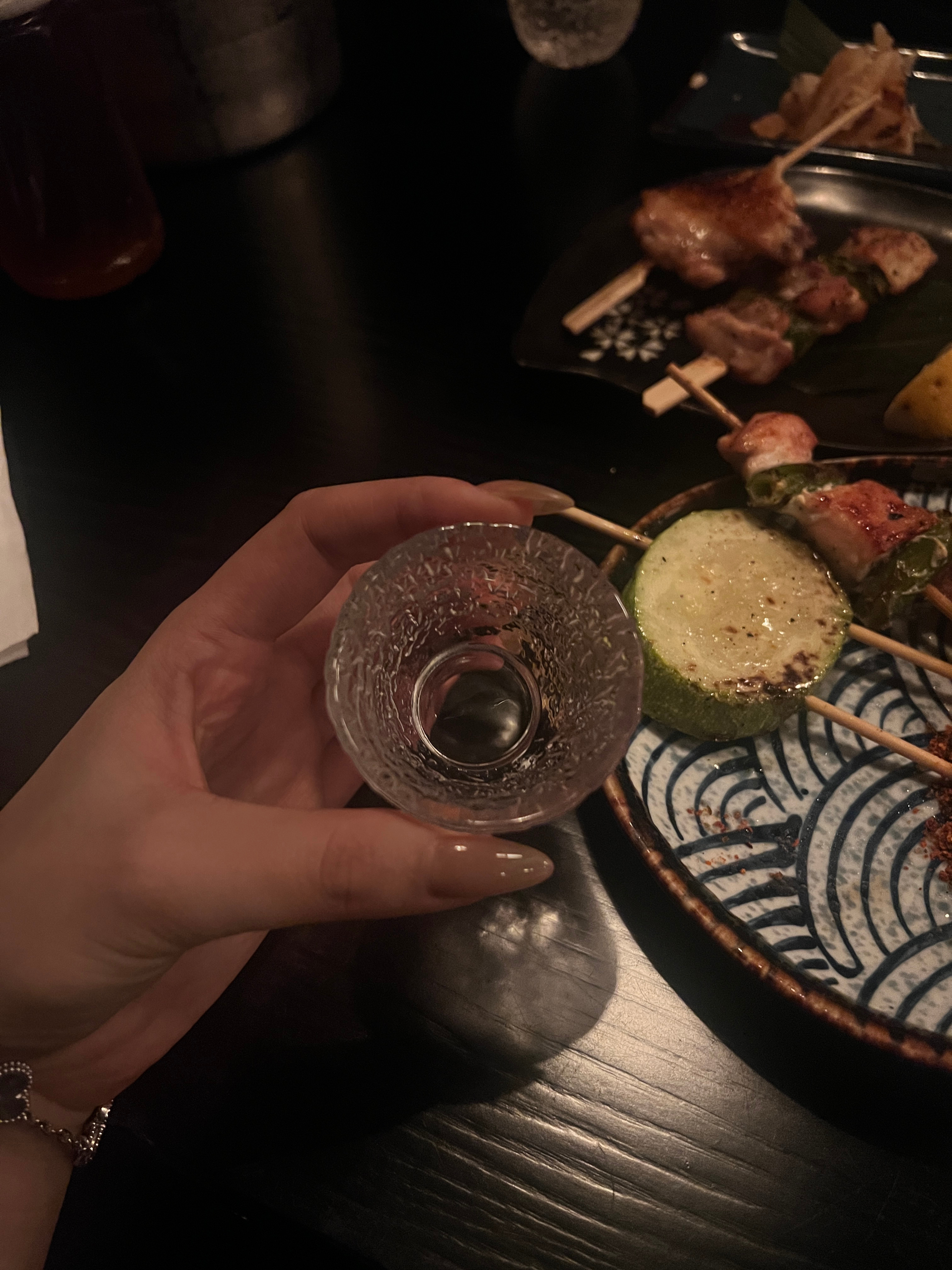 喝点清酒人就傻了[小夭]再也不去日式的餐厅了[桃里桃气]清醒又晕 ​​​