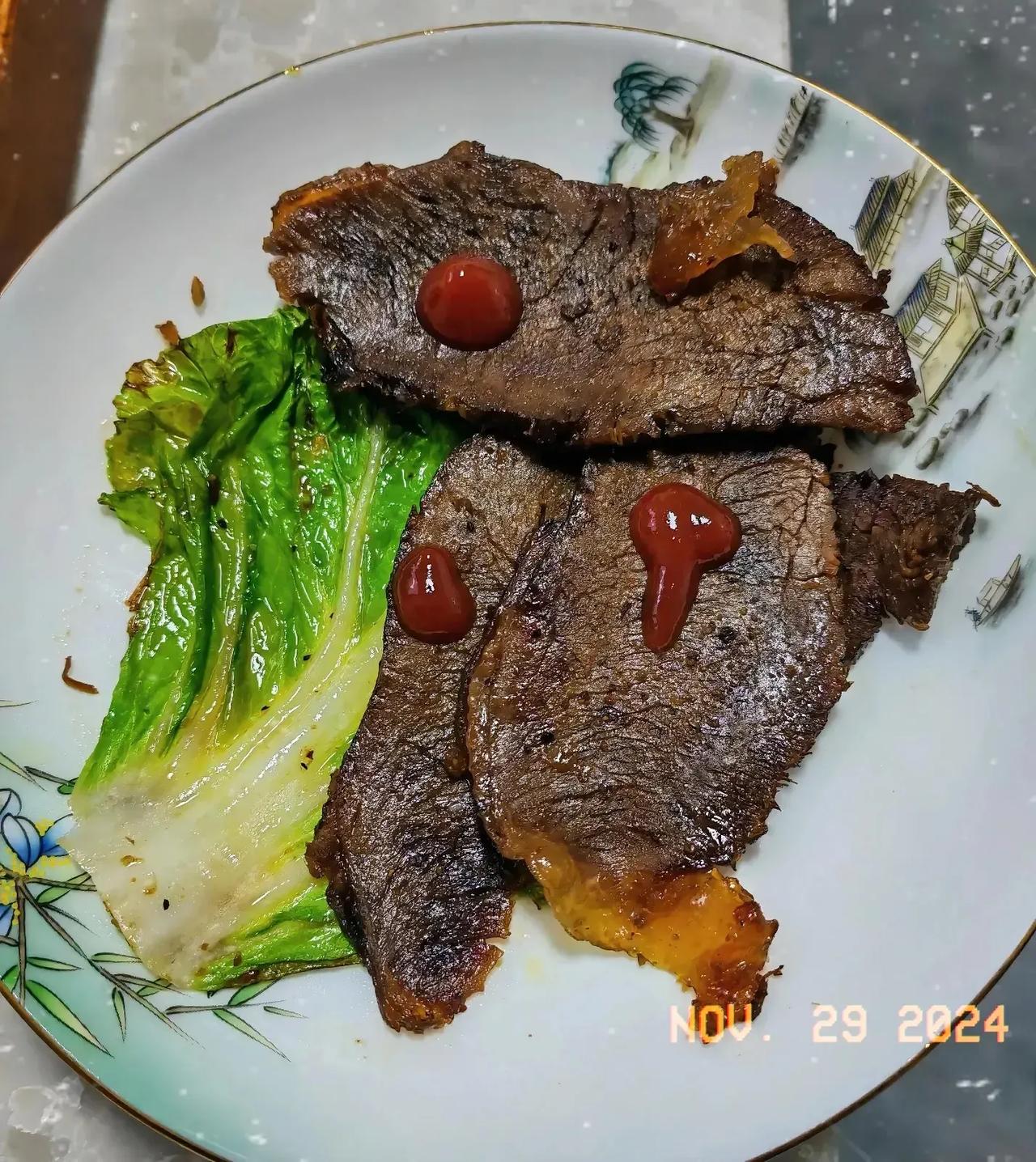 每个人、每个家都有各人、各自的生活习惯或生活方式，我们应当各自尊重和理解才好！世