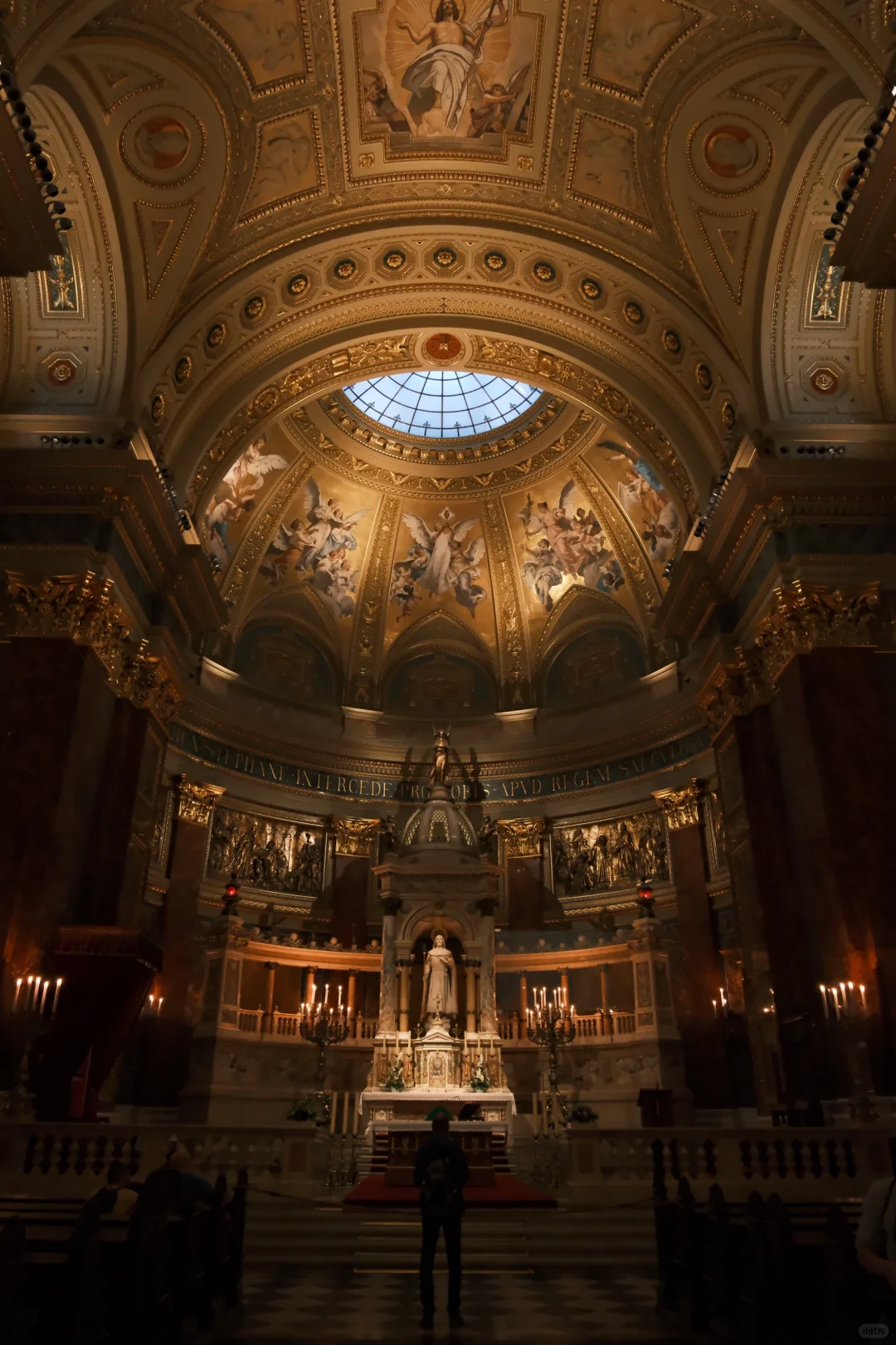 iPhone直出拍的也太有电影感了吧