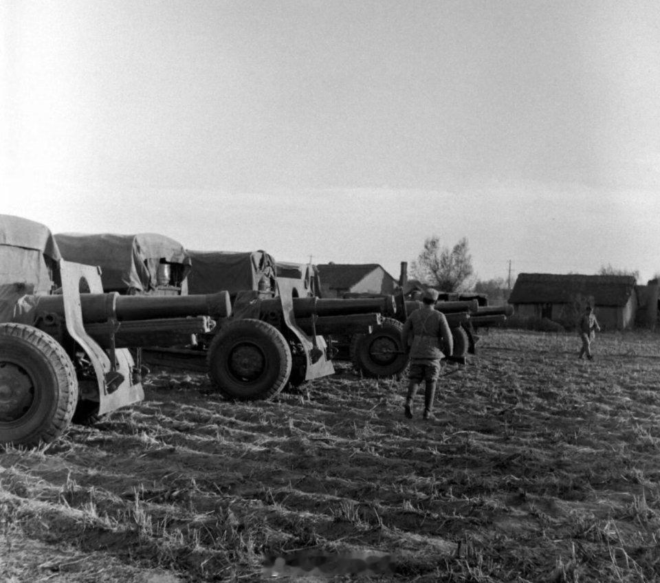 1948年末北平旧影：平津决战前夜的百态与风云1948年的华北，正处在解放战争的